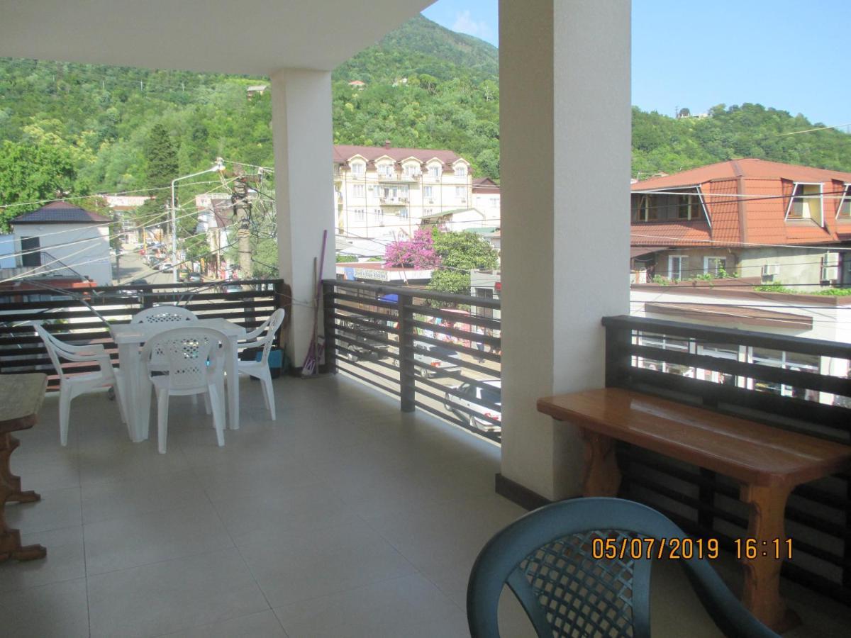Guest House У Маргариты Гагра Екстериор снимка