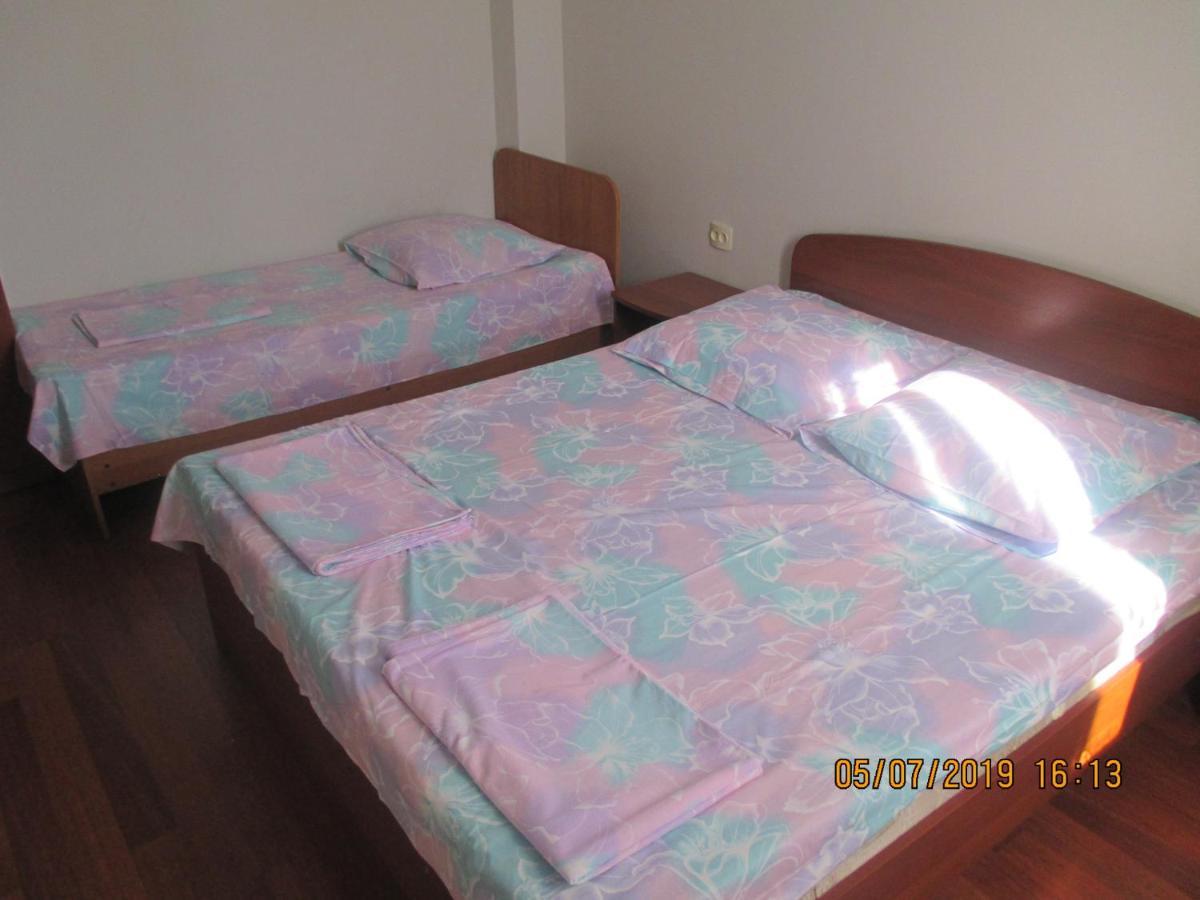 Guest House У Маргариты Гагра Екстериор снимка