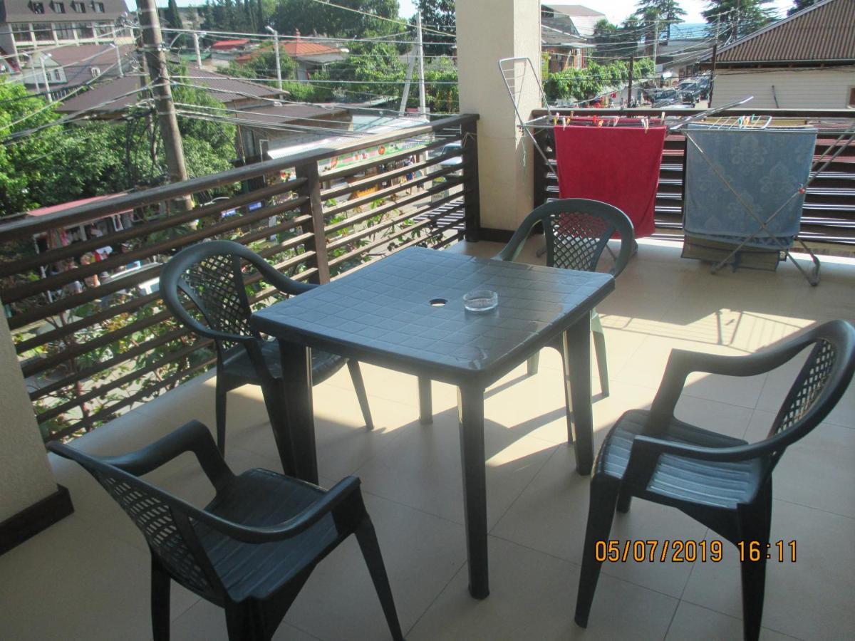 Guest House У Маргариты Гагра Екстериор снимка