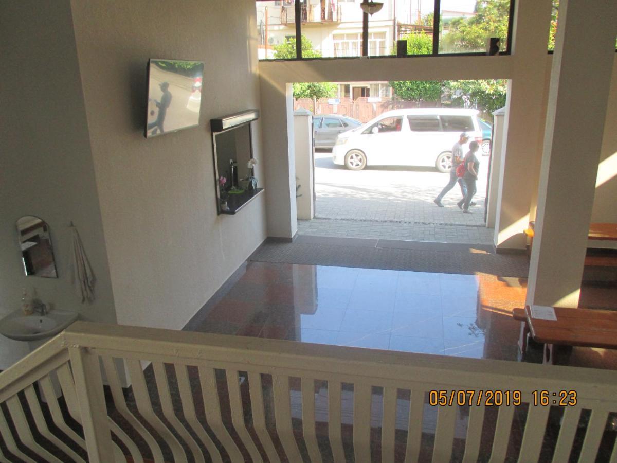 Guest House У Маргариты Гагра Екстериор снимка