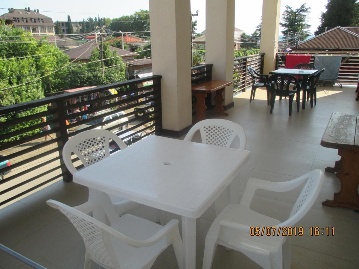 Guest House У Маргариты Гагра Екстериор снимка