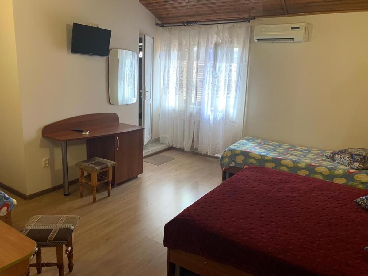 Guest House У Маргариты Гагра Екстериор снимка